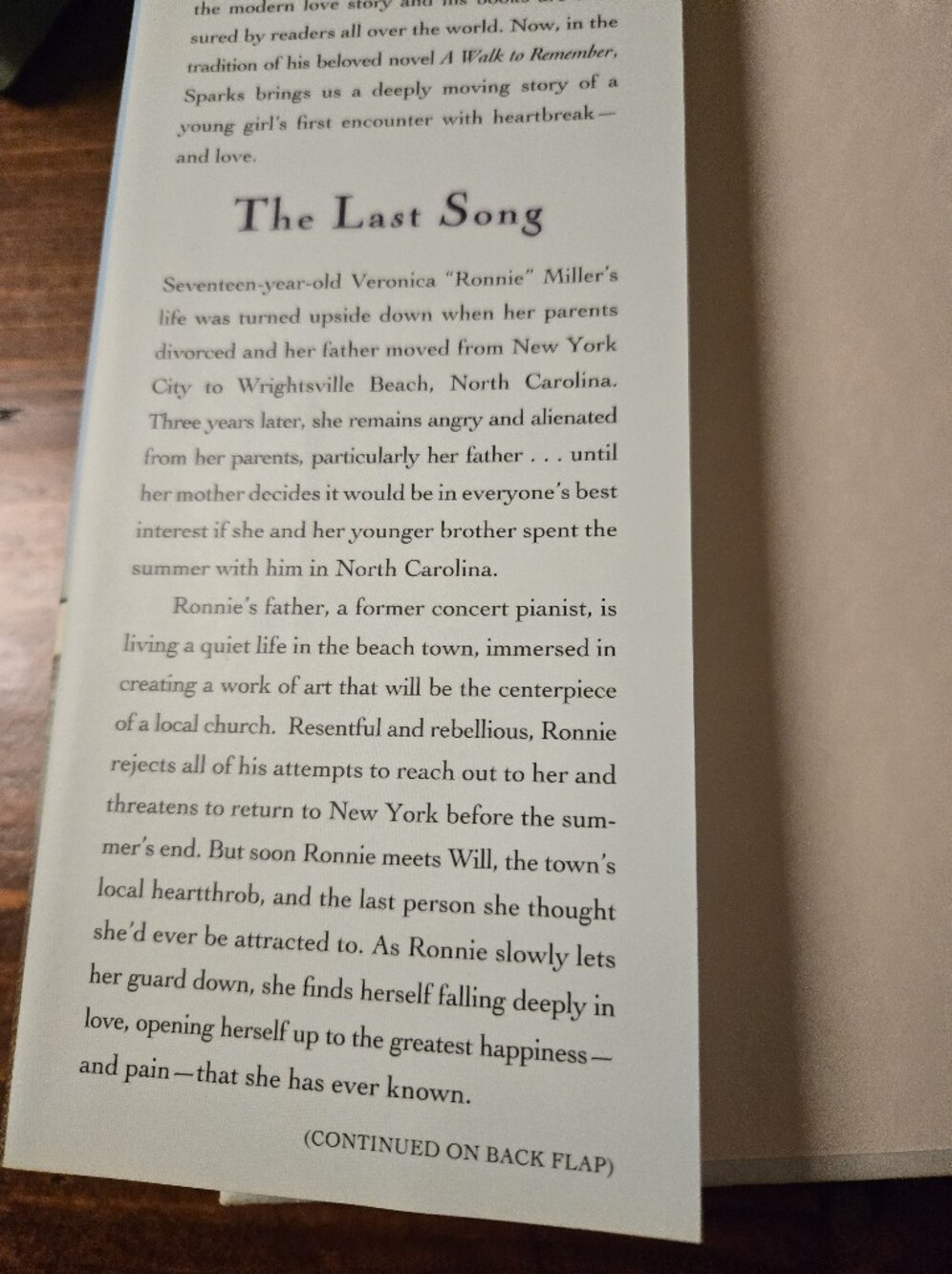 Nicholas Sparks The Last Song Hardcover Book - Light Blue & Sand - Picture 4 of 4